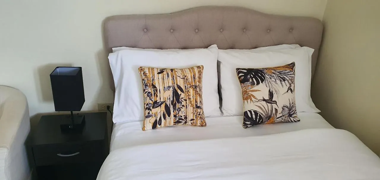 Hastings Towers 4D - Studio Apt Opp Beach Bridgetown