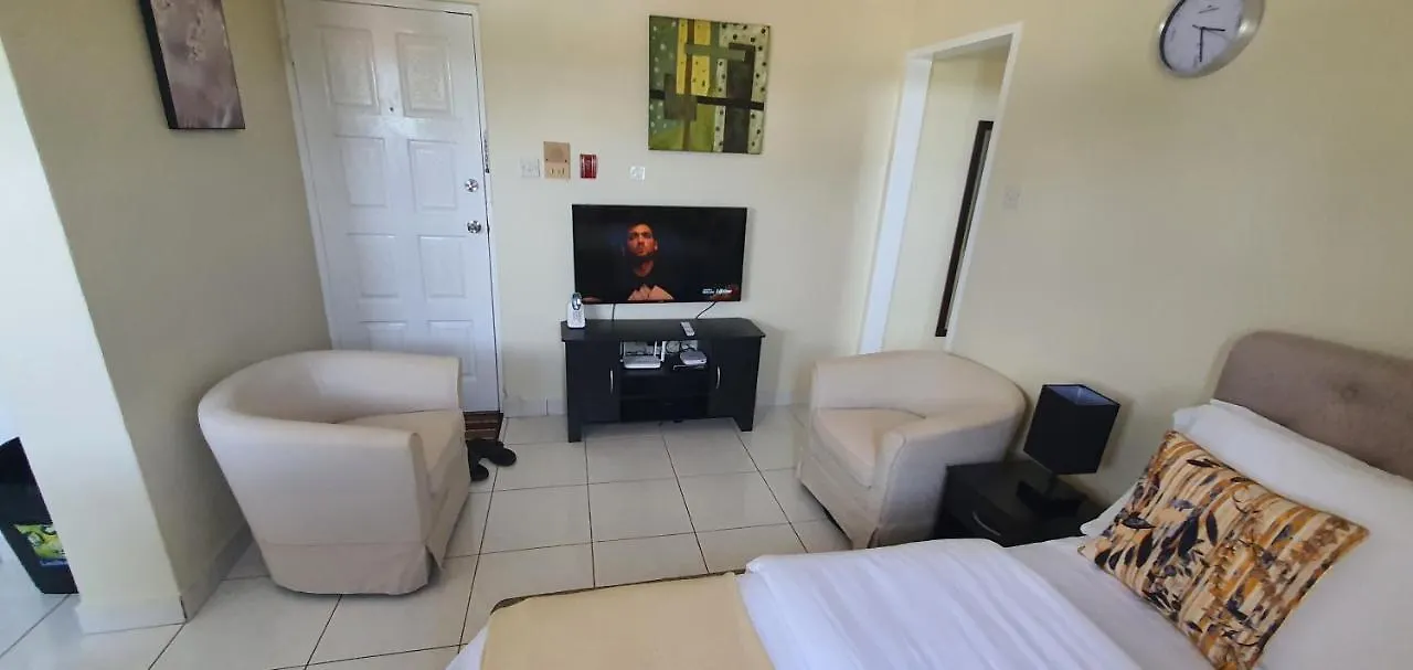 Hastings Towers 4D - Studio Apt Opp Beach Bridgetown Apartment